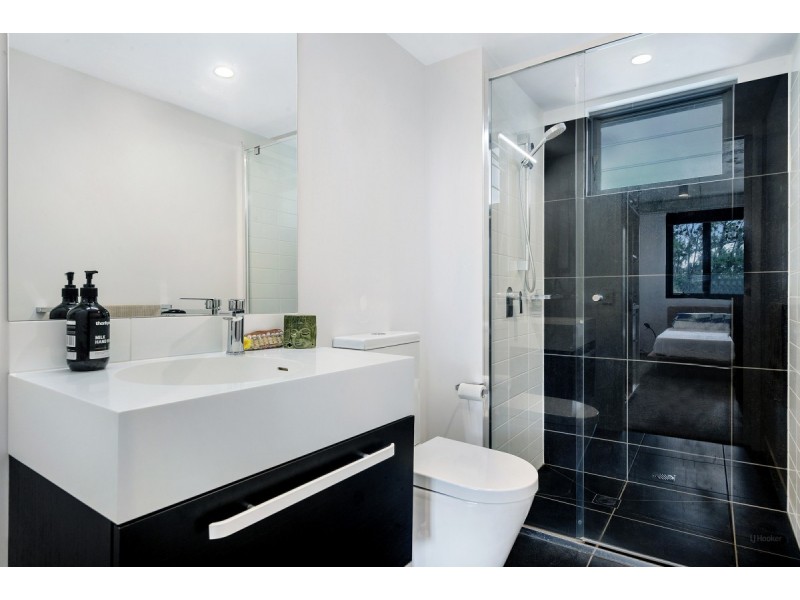 112/190 Varsity Parade, Varsity Lakes QLD 4227