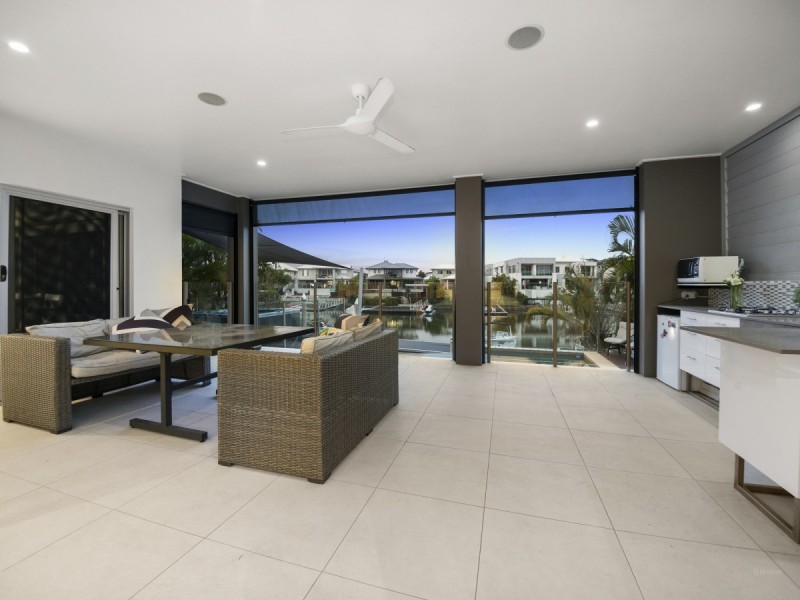 31 Quayside Drive, Helensvale QLD 4212