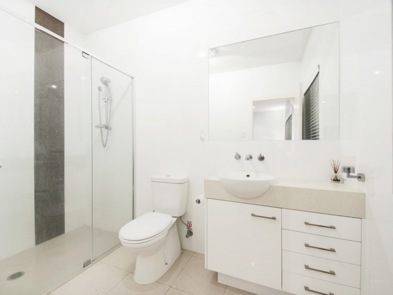 31 Quayside Drive, Helensvale QLD 4212