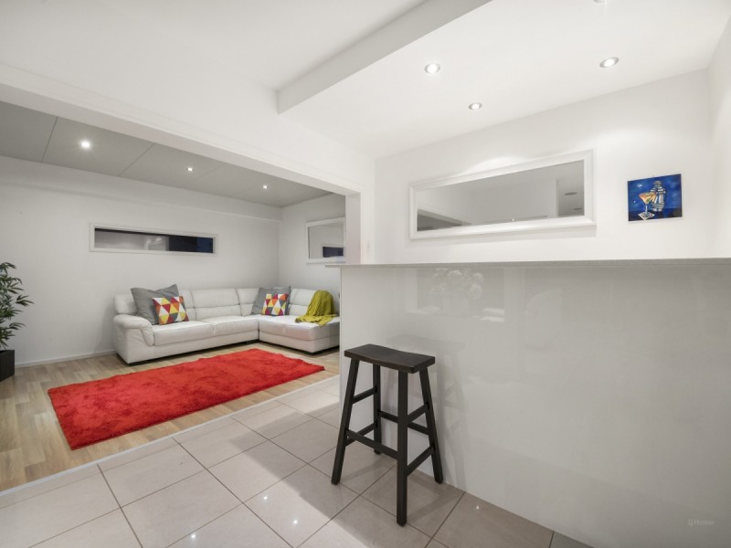 31 Quayside Drive, Helensvale QLD 4212