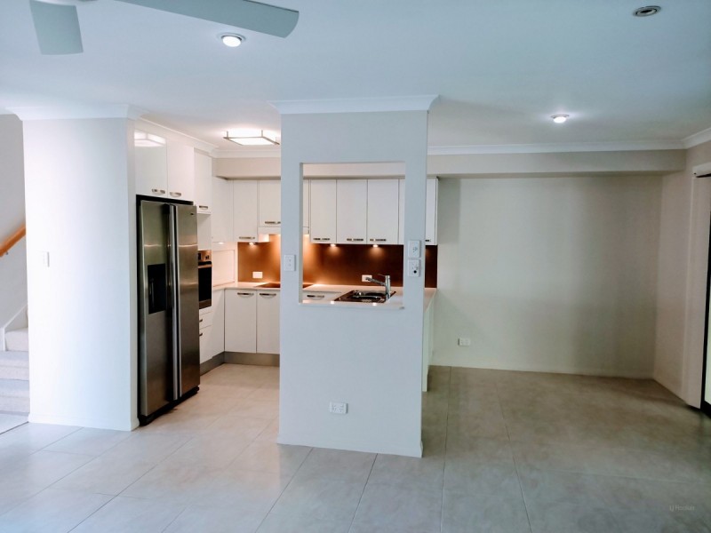 70/100 Morala Avenue, Runaway Bay QLD 4216