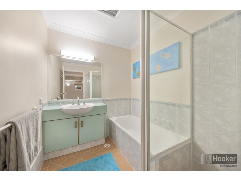 70/100 Morala Avenue, Runaway Bay QLD 4216