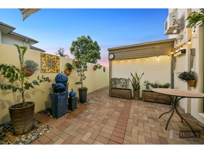 70/100 Morala Avenue, Runaway Bay QLD 4216