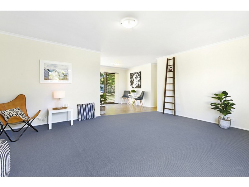 24 Burrinjuck Drive, Coombabah QLD 4216