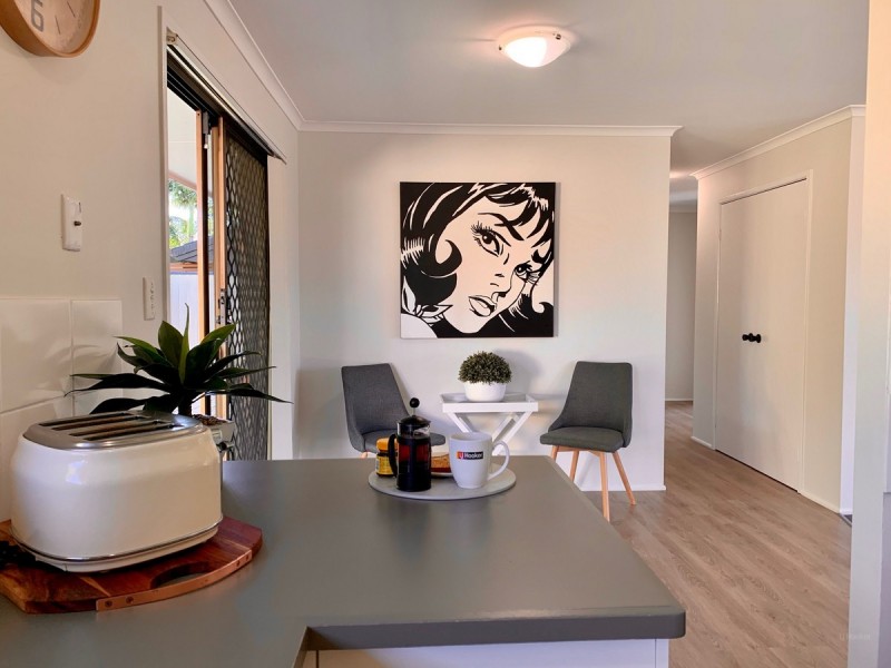 24 Burrinjuck Drive, Coombabah QLD 4216