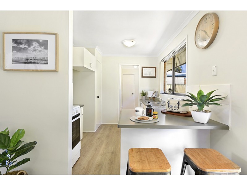 24 Burrinjuck Drive, Coombabah QLD 4216