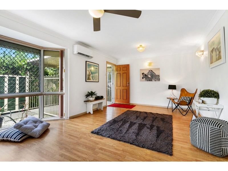 1/19 Riccarton Place, Labrador QLD 4215