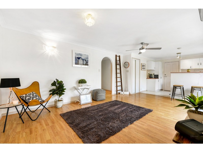 1/19 Riccarton Place, Labrador QLD 4215