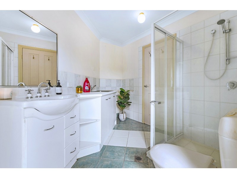 1/19 Riccarton Place, Labrador QLD 4215