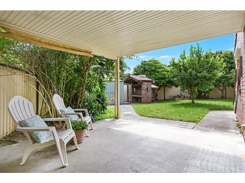 1/19 Riccarton Place, Labrador QLD 4215