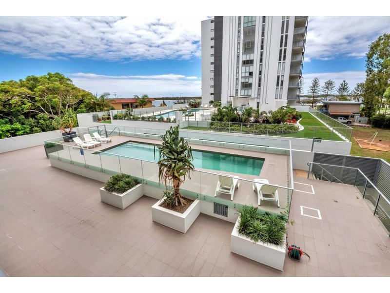 1109/17 Bath Street, Labrador QLD 4215