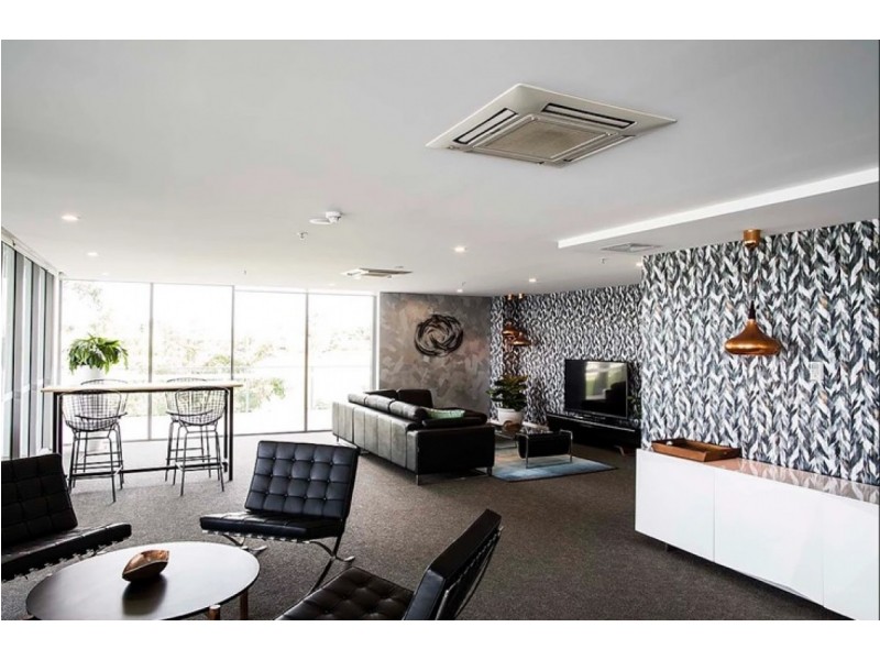 1109/17 Bath Street, Labrador QLD 4215