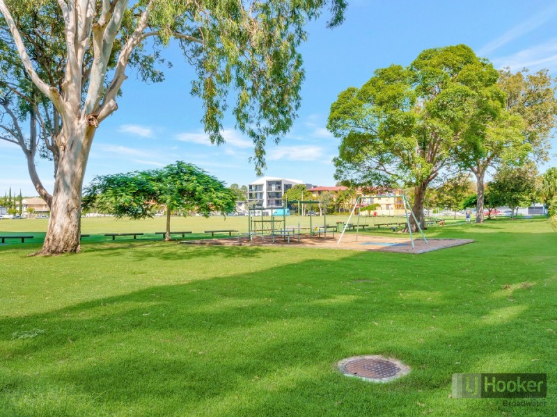 5/376 Marine Parade, Labrador QLD 4215