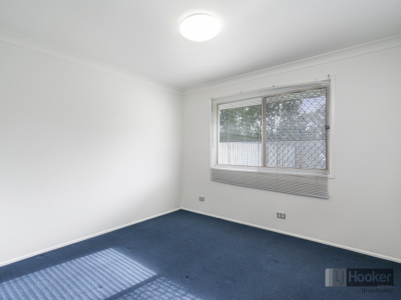 2/130 Kumbari Avenue, Labrador QLD 4215