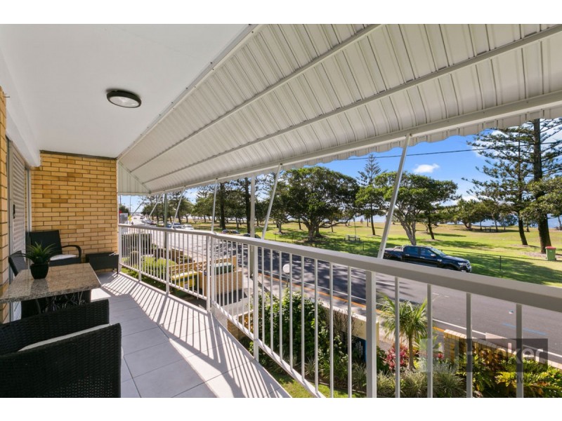 19/224 Marine Parade, Labrador QLD 4215