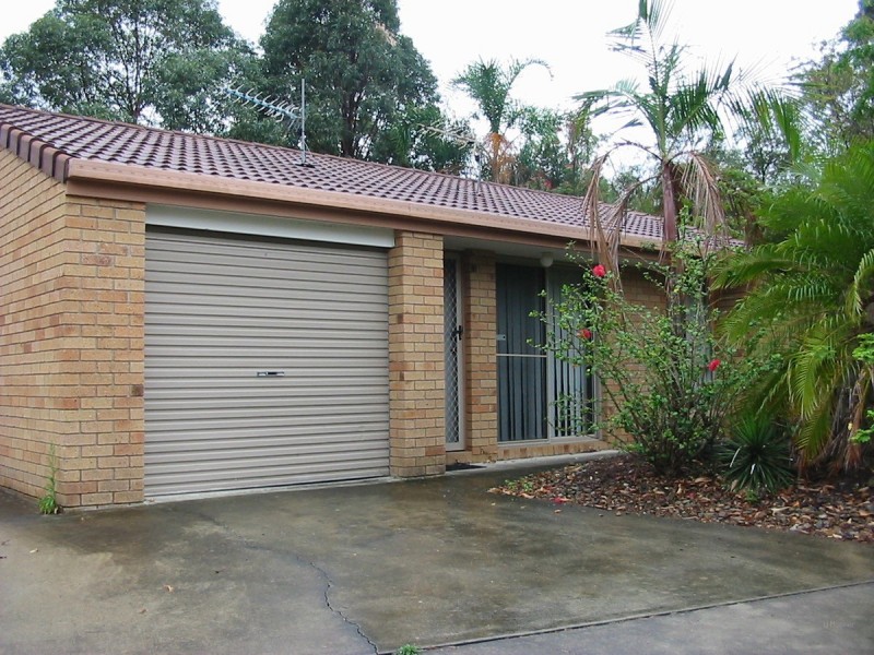 8/88 Village Way, Oxenford QLD 4210