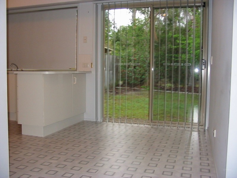 8/88 Village Way, Oxenford QLD 4210