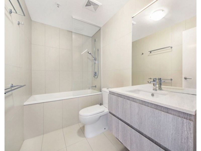 508/378 Marine Parade, Labrador QLD 4215