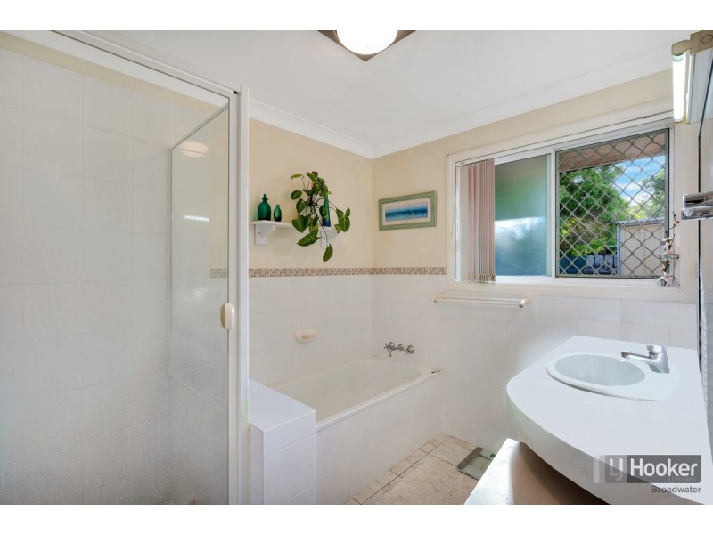 1/176 Oxley Drive, Coombabah QLD 4216