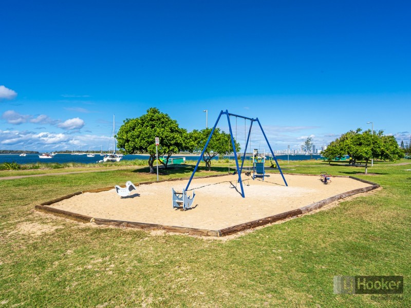 17/554 Marine Parade, Biggera Waters QLD 4216