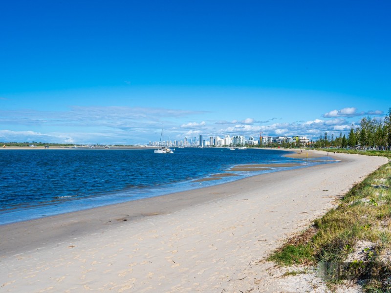 17/554 Marine Parade, Biggera Waters QLD 4216