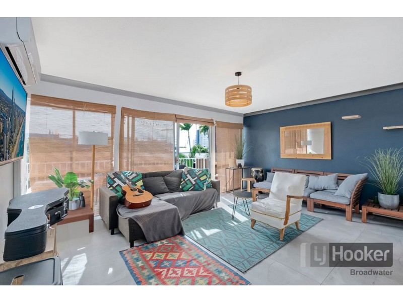 11/54 Frank Street, Labrador QLD 4215