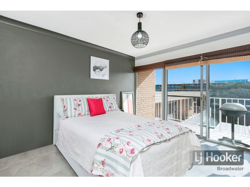 11/54 Frank Street, Labrador QLD 4215