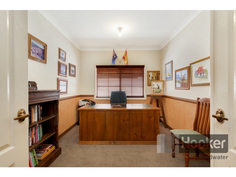 13 Glenwater Crescent, Monterey Keys QLD 4212