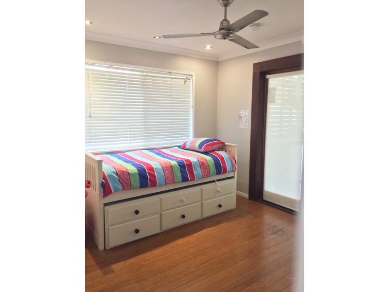 34 Morala Avenue, Runaway Bay QLD 4216