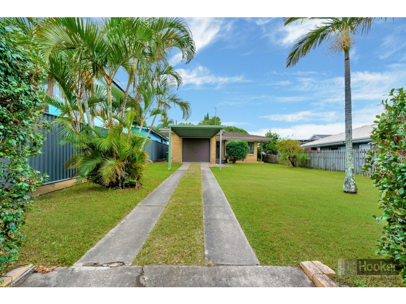 5 Mary Street, Labrador QLD 4215