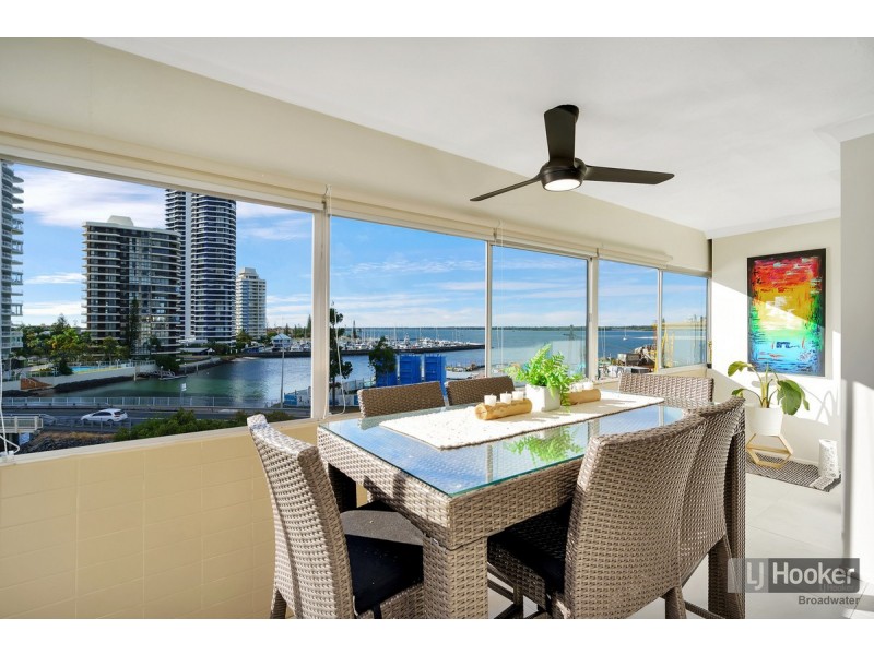 18/554 Marine Parade, Biggera Waters QLD 4216