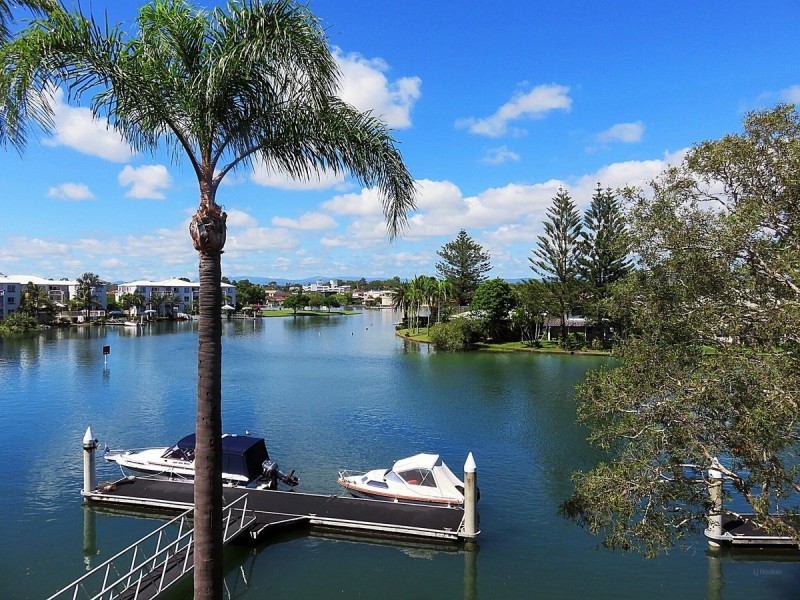 18/52 Back Street, Biggera Waters QLD 4216