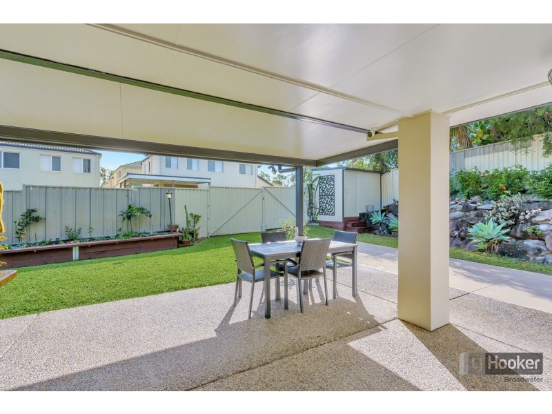 71 Tee Trees Boulevard, Arundel QLD 4214