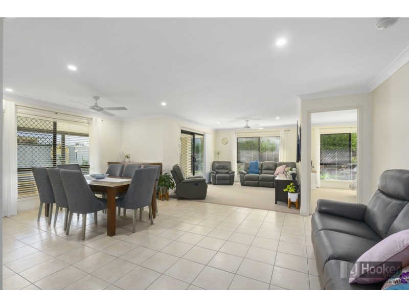 71 Tee Trees Boulevard, Arundel QLD 4214