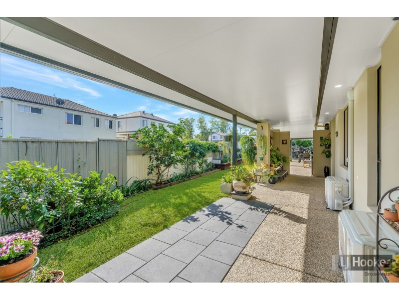 71 Tee Trees Boulevard, Arundel QLD 4214
