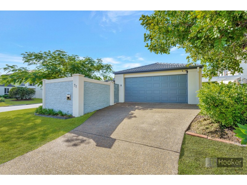 71 Tee Trees Boulevard, Arundel QLD 4214