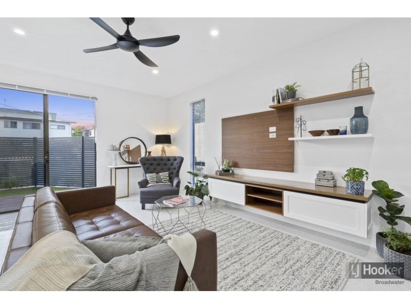 3/17 Turpin Road, Labrador QLD 4215