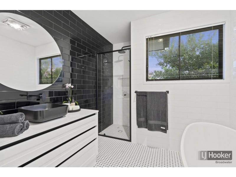 3/17 Turpin Road, Labrador QLD 4215
