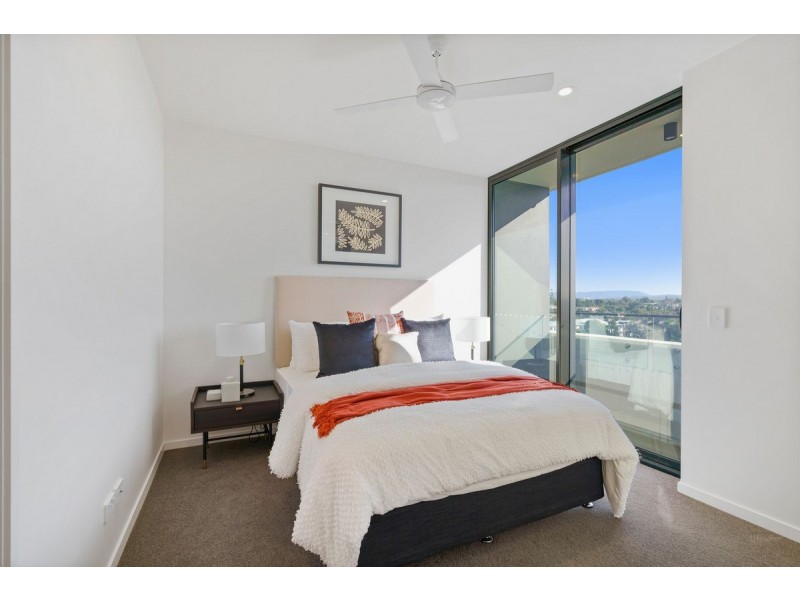 701/110 Frank Street, Labrador QLD 4215