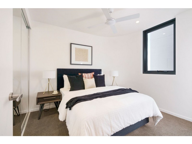 701/110 Frank Street, Labrador QLD 4215