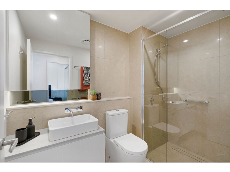 701/110 Frank Street, Labrador QLD 4215