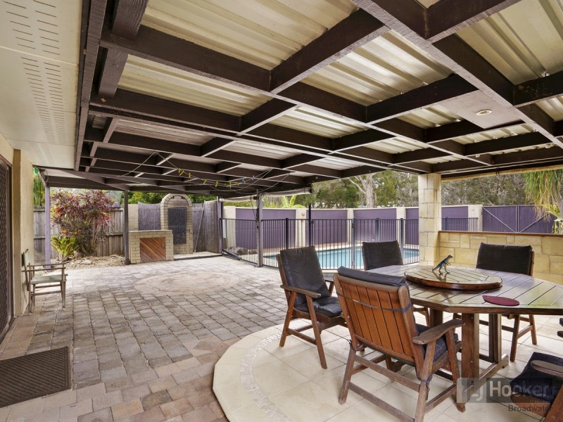 18 Kylie  Street, Arundel QLD 4214