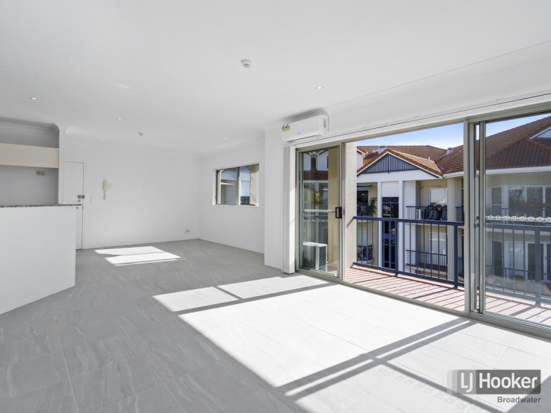 1C/522 Marine Parade, Biggera Waters QLD 4216