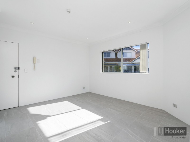 1C/522 Marine Parade, Biggera Waters QLD 4216