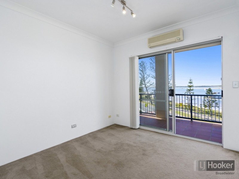 1C/522 Marine Parade, Biggera Waters QLD 4216