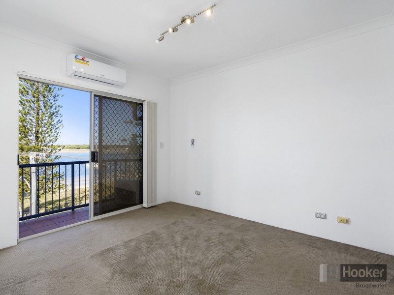 1C/522 Marine Parade, Biggera Waters QLD 4216