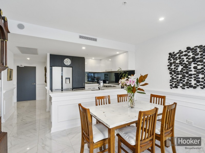 4708/5 Harbour Side Court, Biggera Waters QLD 4216