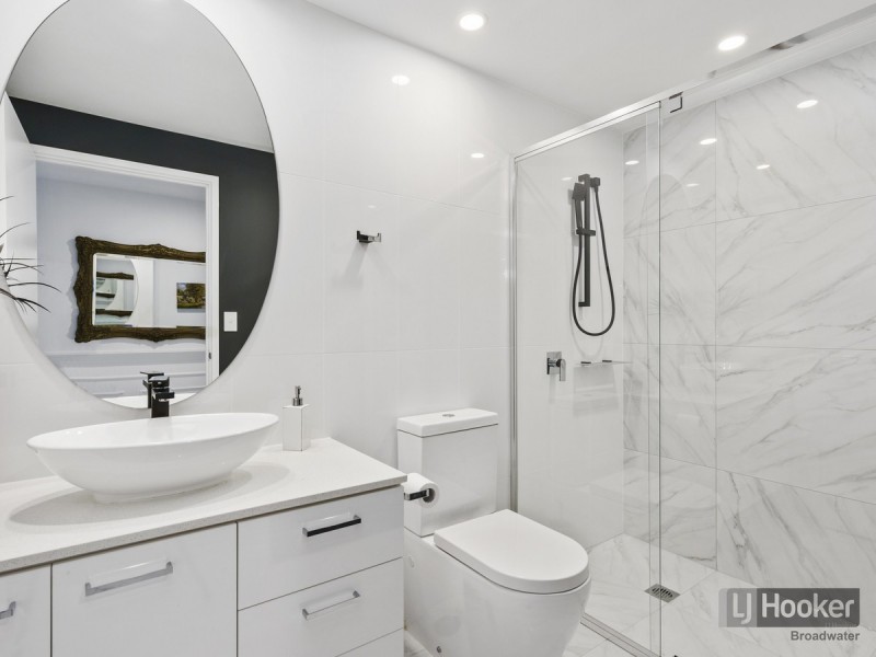 4708/5 Harbour Side Court, Biggera Waters QLD 4216