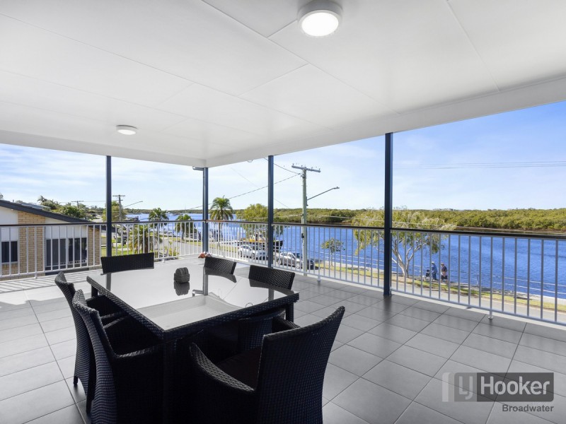 42 Boykambil Esplanade, Hope Island QLD 4212