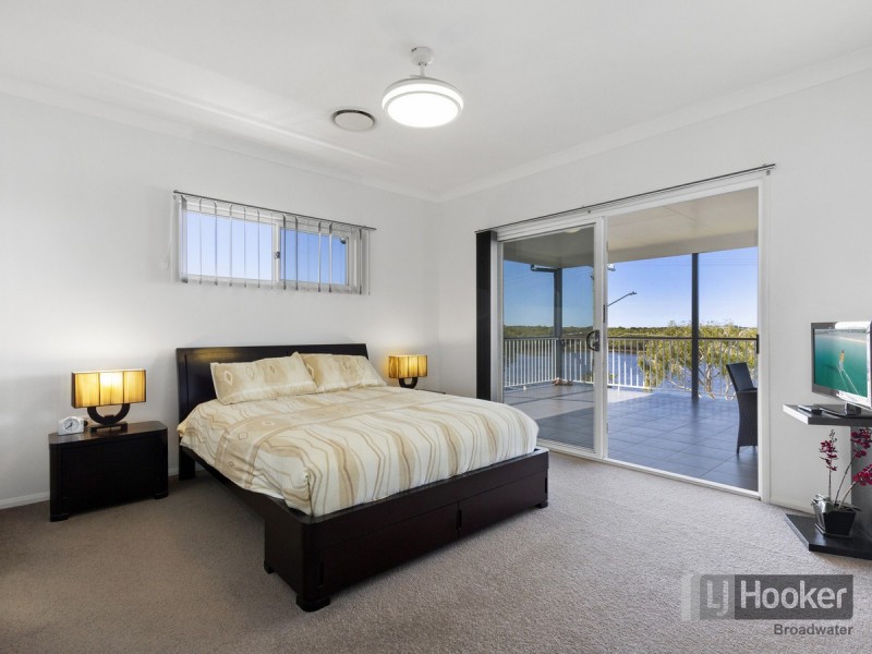 42 Boykambil Esplanade, Hope Island QLD 4212